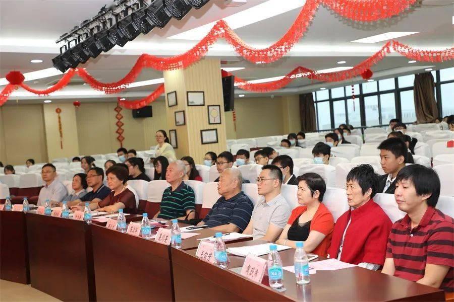 华丽礼帽